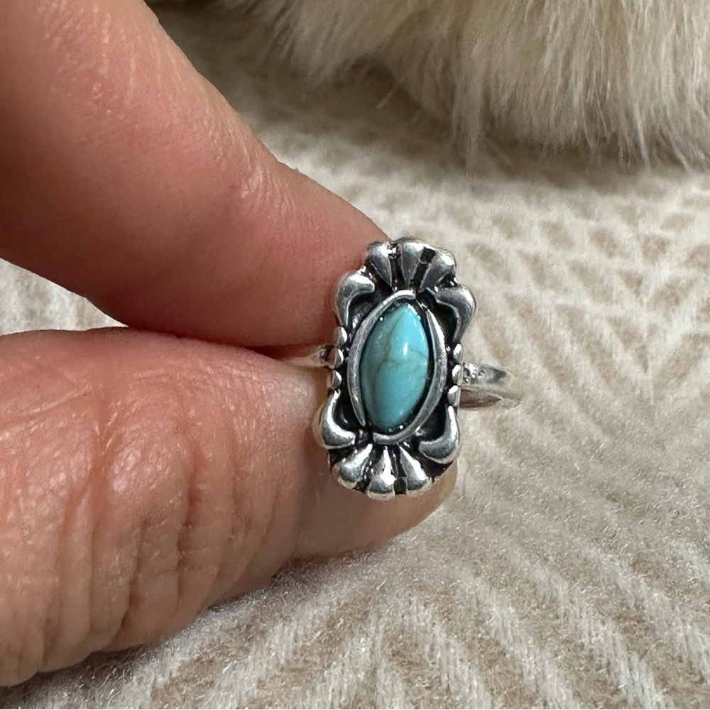 Turquoise silver ring - Picture 3 of 5
